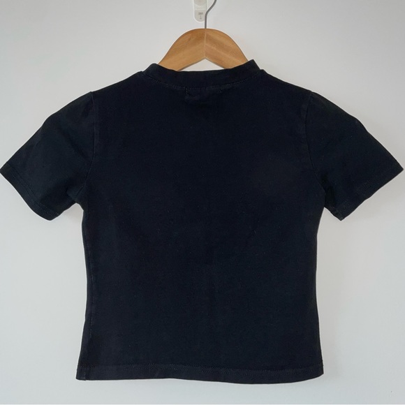 “Drake Would Never Treat Me Like This” High-Neck Cropped Tee - Picture 2 of 3